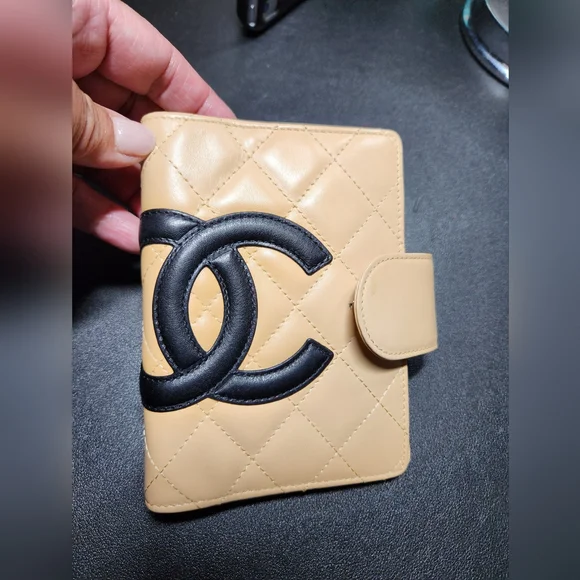 Chanel FLASH FINAL SALE - Cream Cambon Agenda PM /Wallet PRICE is FIRM - Picture 9 of 12